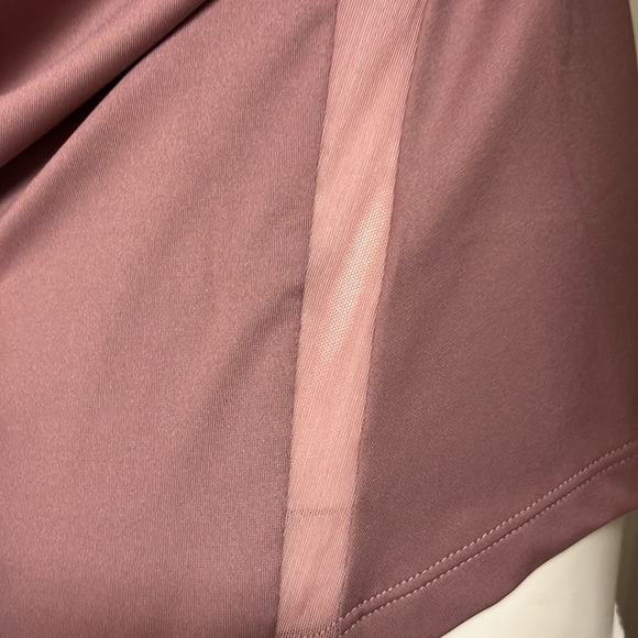 Under Armour Running/Athletic/Athleisure Top, M, NWT! - Picture 6 of 11